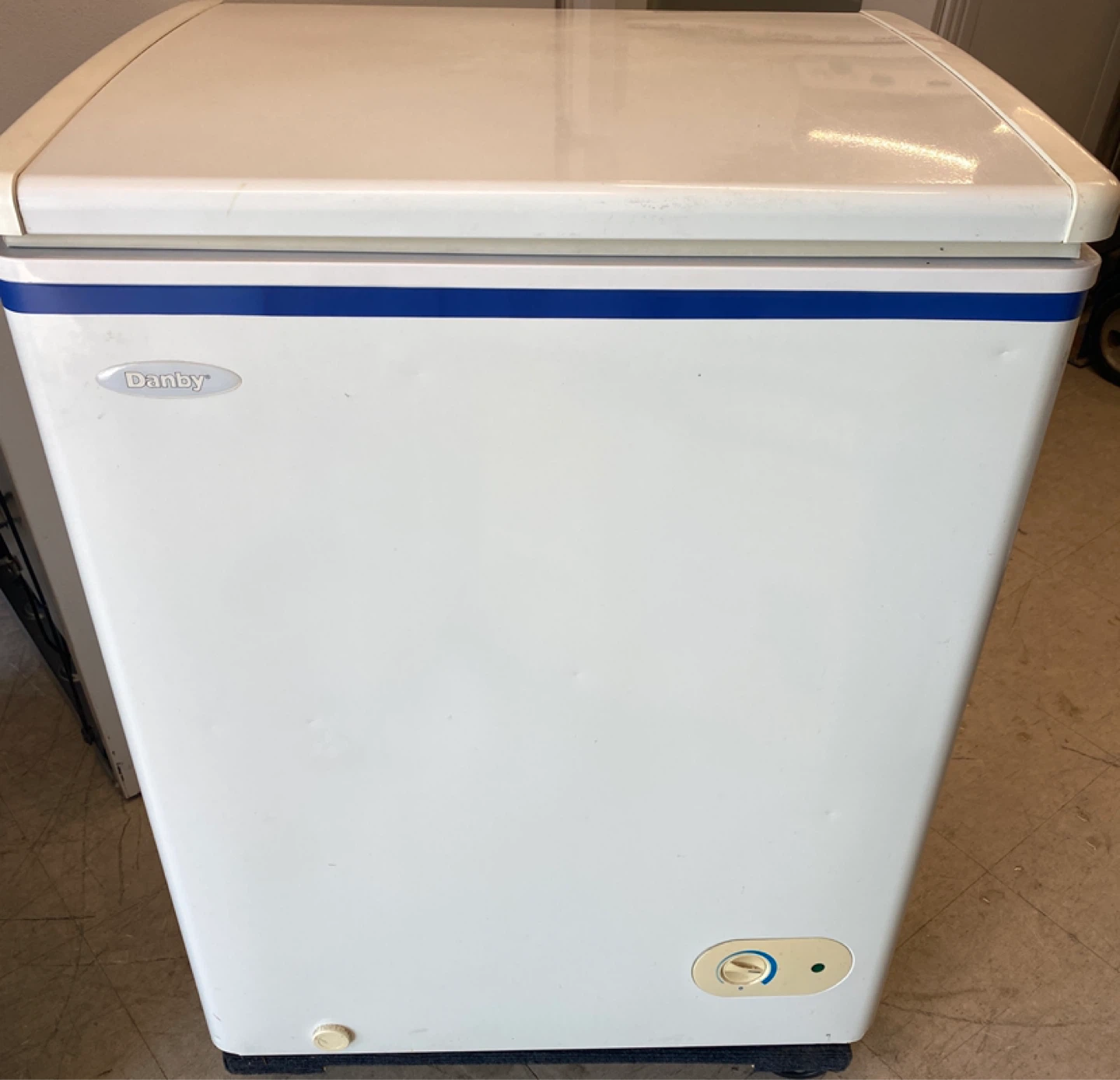 Compact Chest Freezer