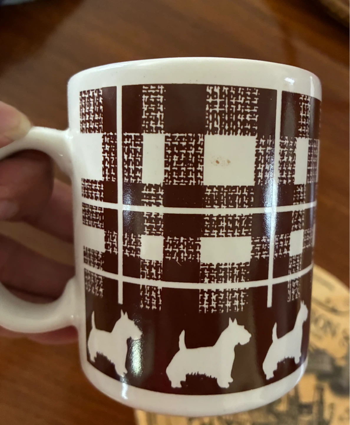 SCOTTIE DOG COFFEE MUG brown PLAID WITH SCOTTISH TERRIERS