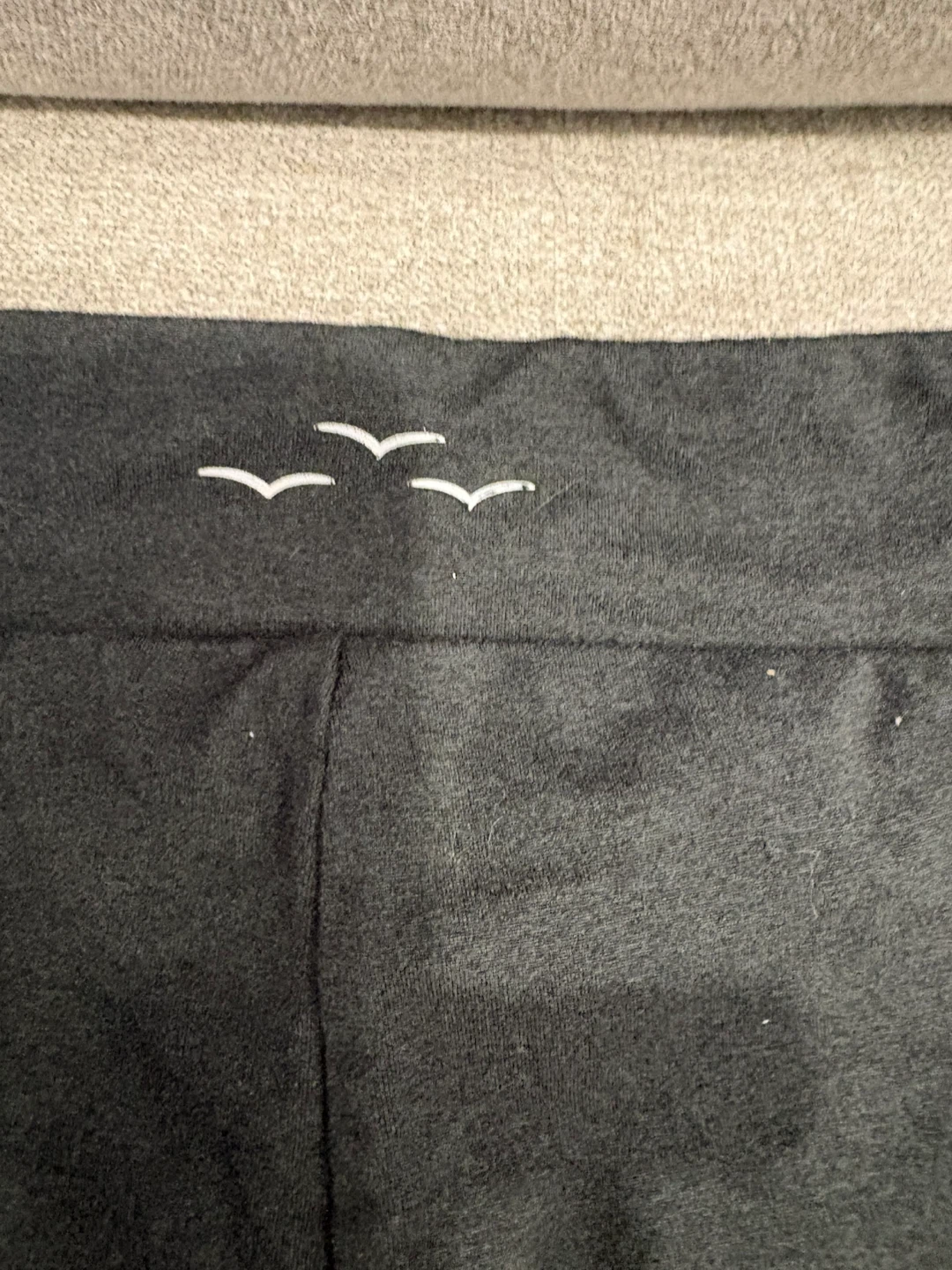 LazyPants Charcoal Grey Capris Size 3 - photo 4