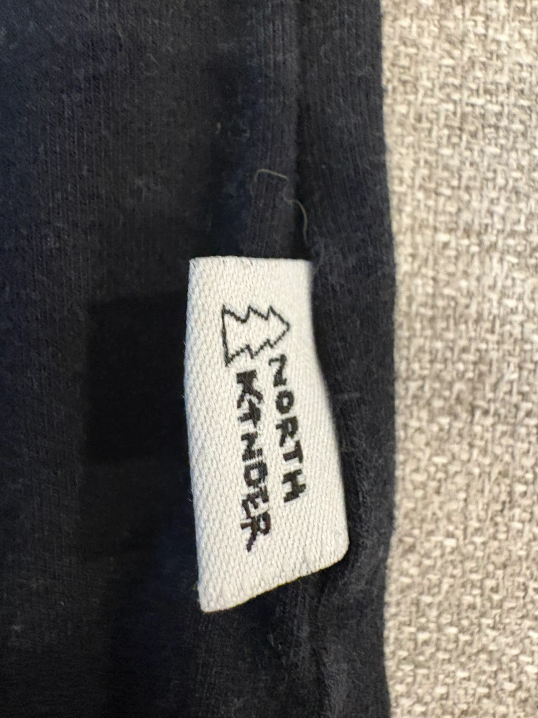 North Kinder black long-sleeve shirt 1T - photo 4