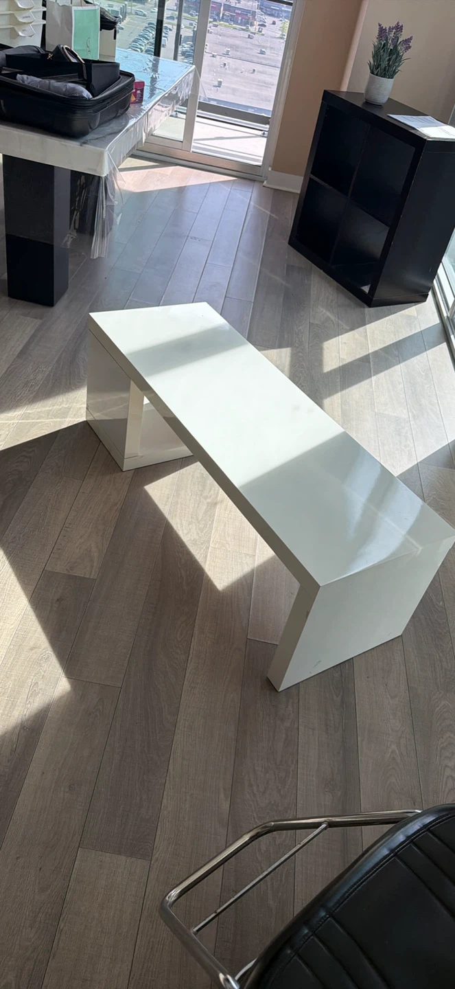 White modern coffee table - photo 2