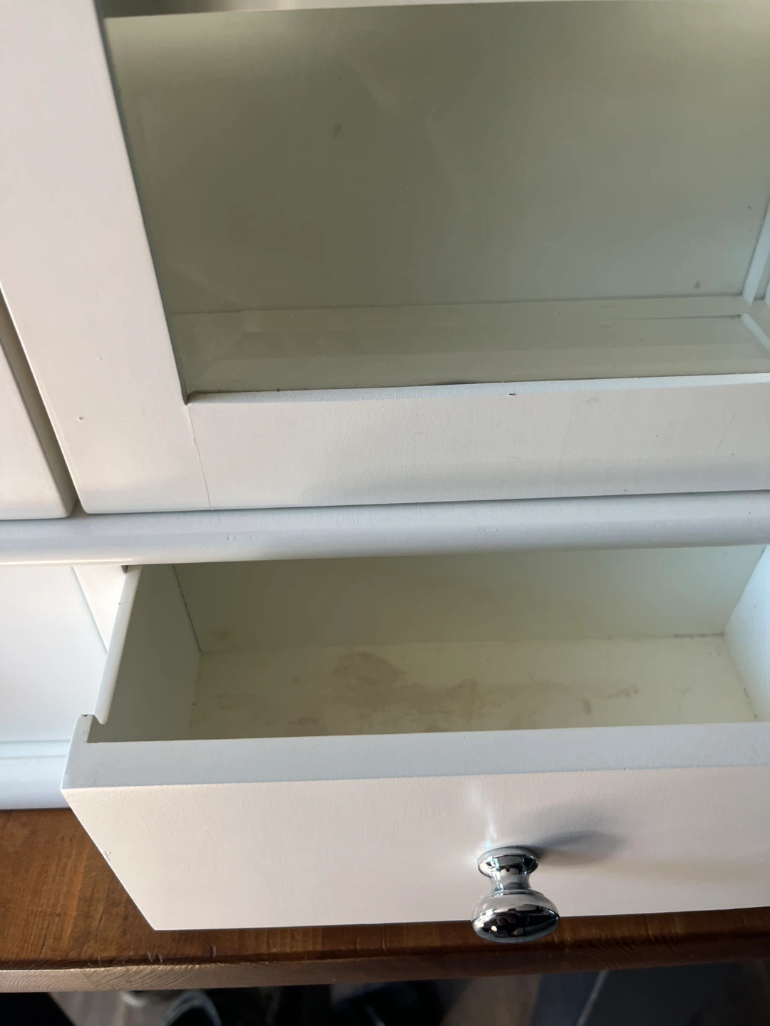 White Wall Mounted Cabinet with Glass Doors - photo 5
