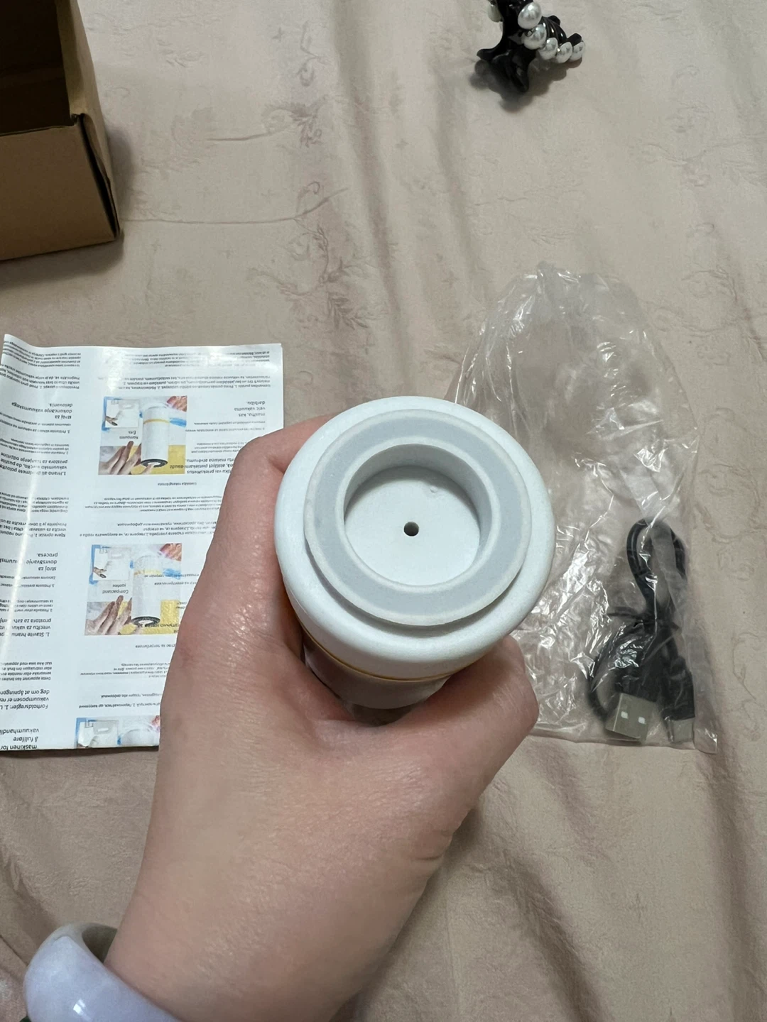 Rechargeable Mini vacuum - photo 4