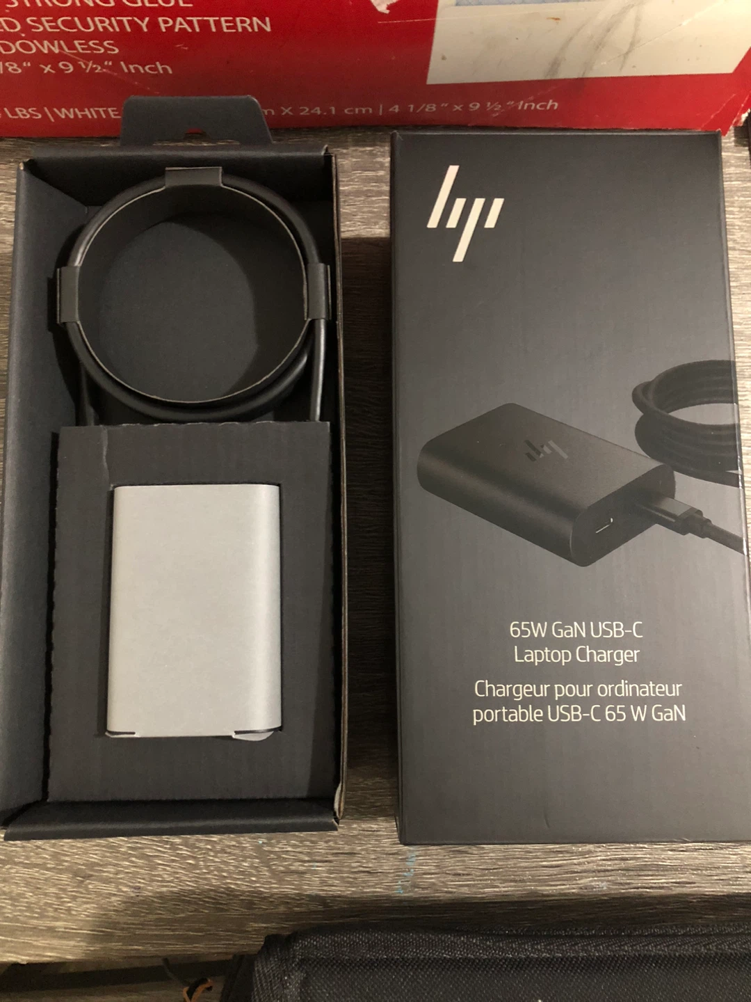 New brand charger for a laptop - photo 2