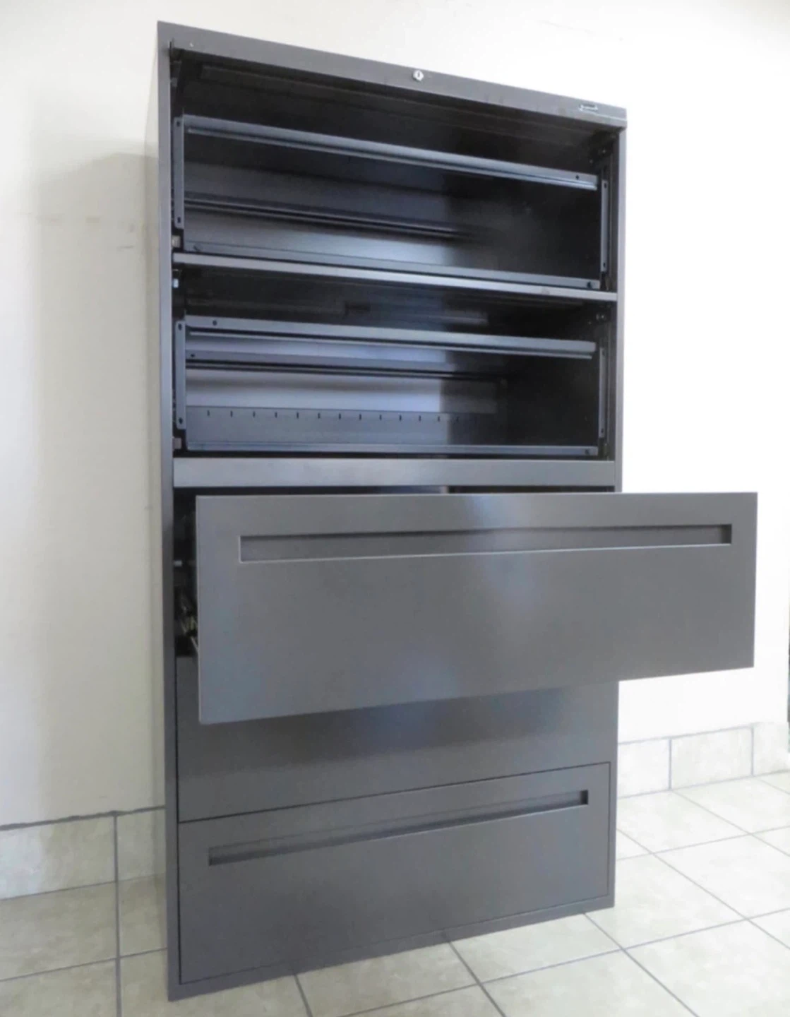 5 Drawers Lateral Metal Filing Cabinets, Lock and Key - photo 3