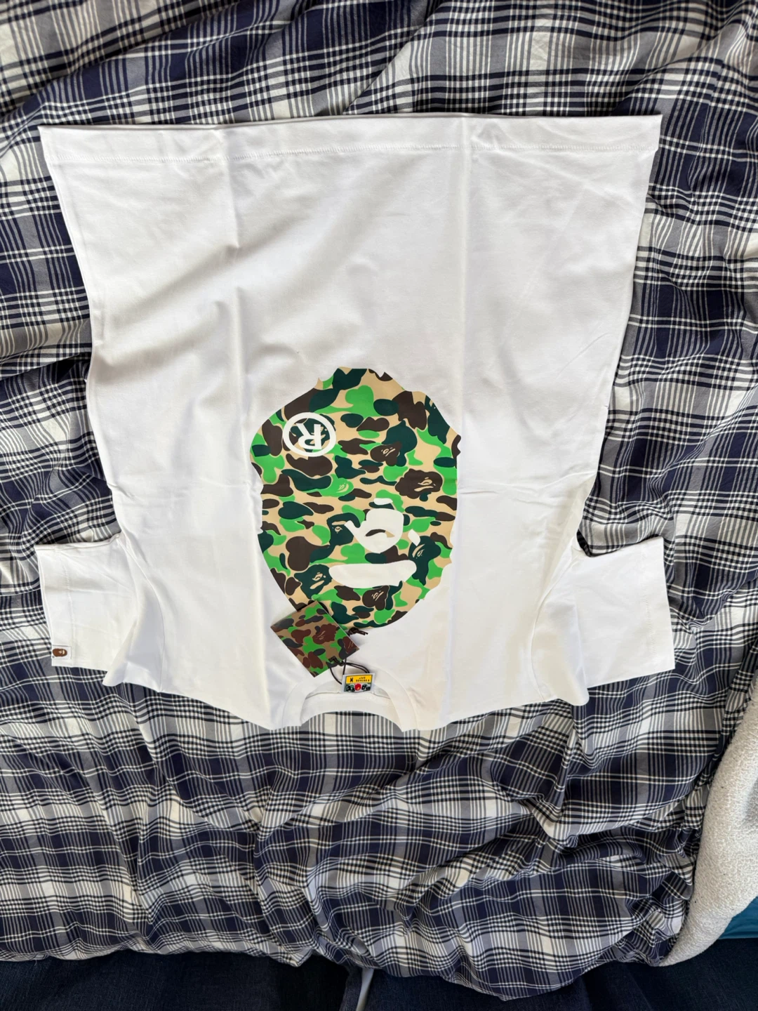 A Bathing Ape Camo Shark T-Shirt - White - Medium - photo 2