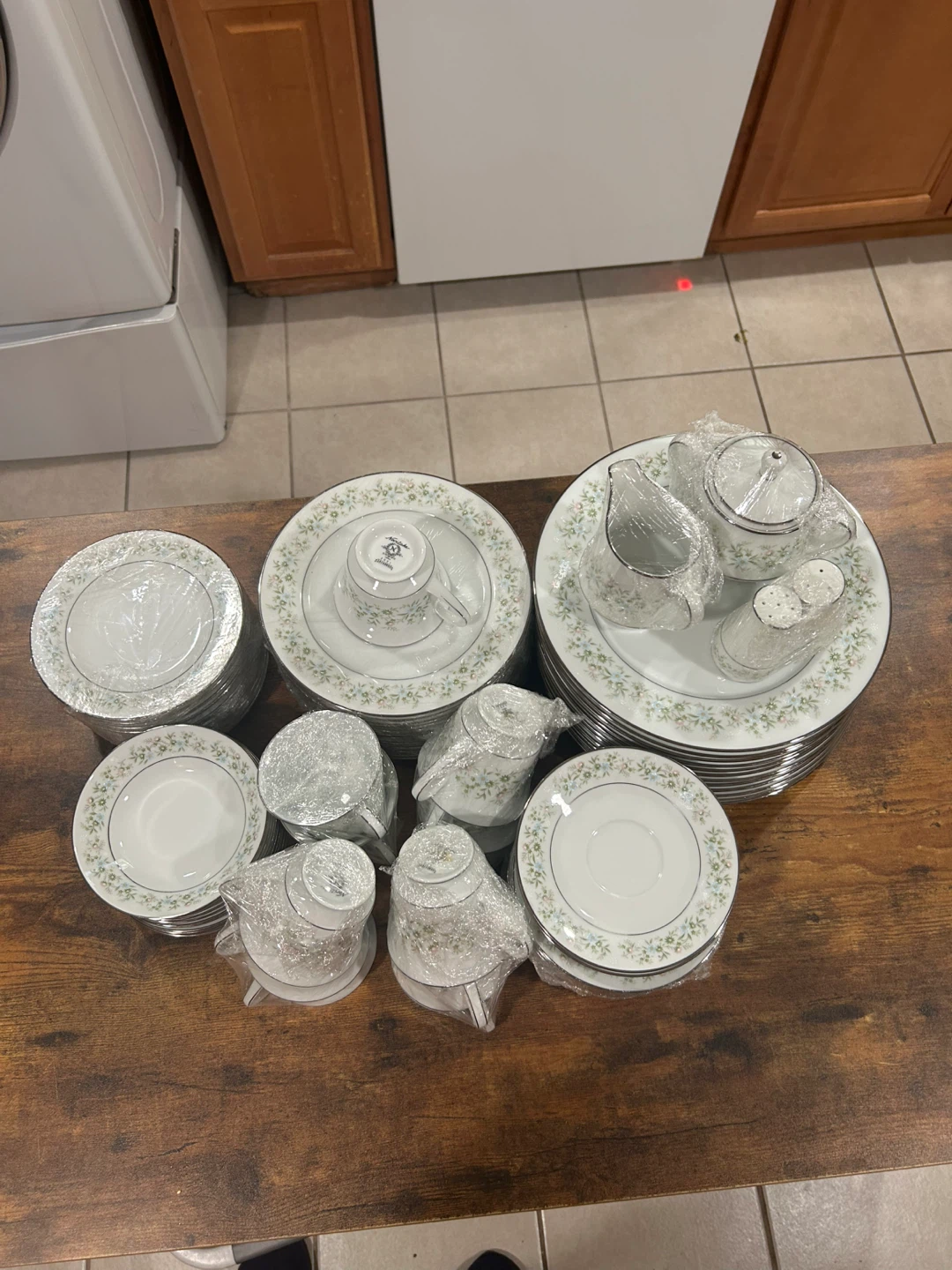 Noritake Progression Dinnerware Set