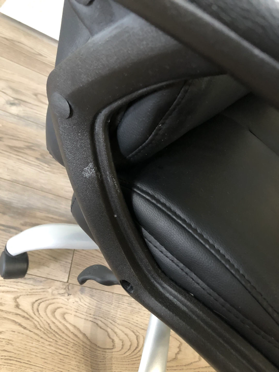 Black Office Chair - photo 2