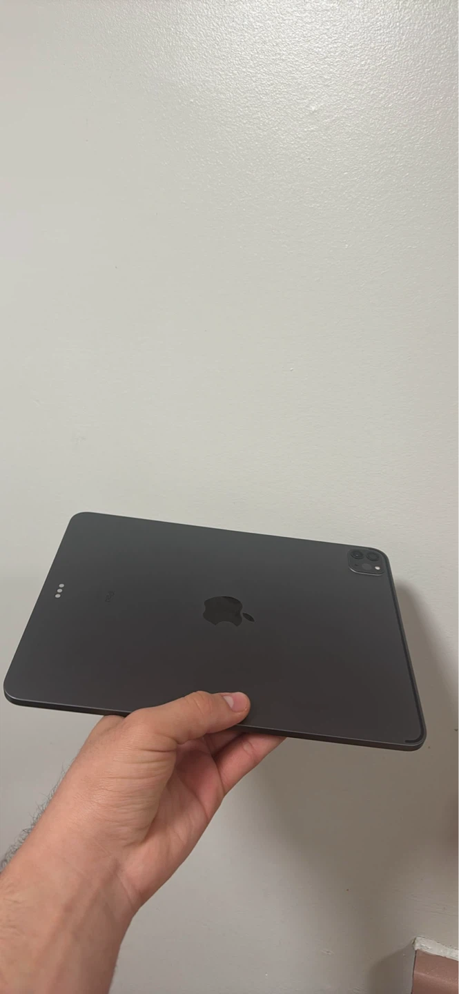 iPad Pro 2022 M1 chipp 11 inch - photo 2
