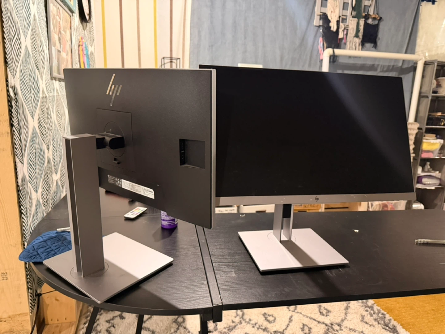 2x HP Computer Monitors