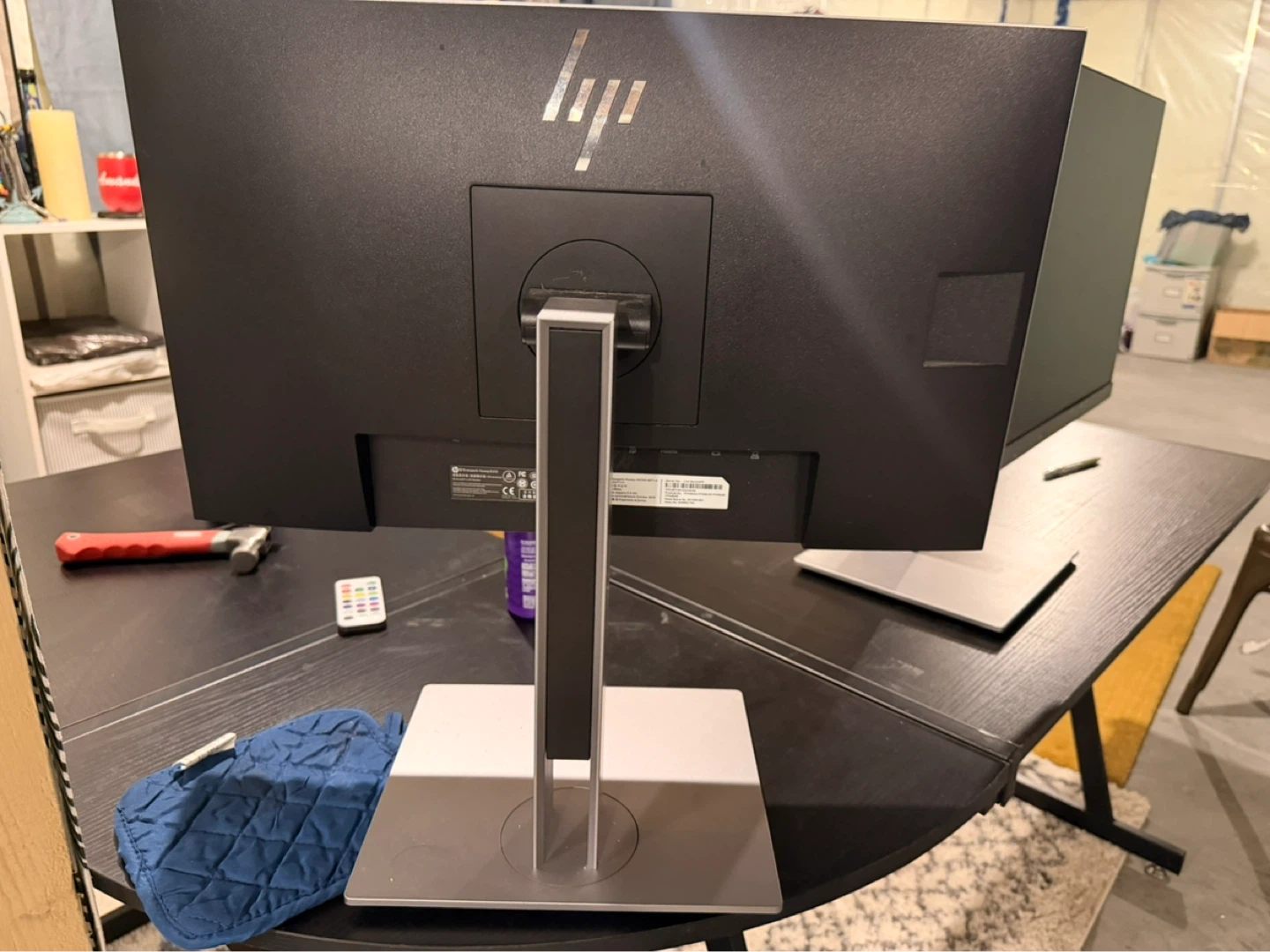 2x HP Computer Monitors - photo 3