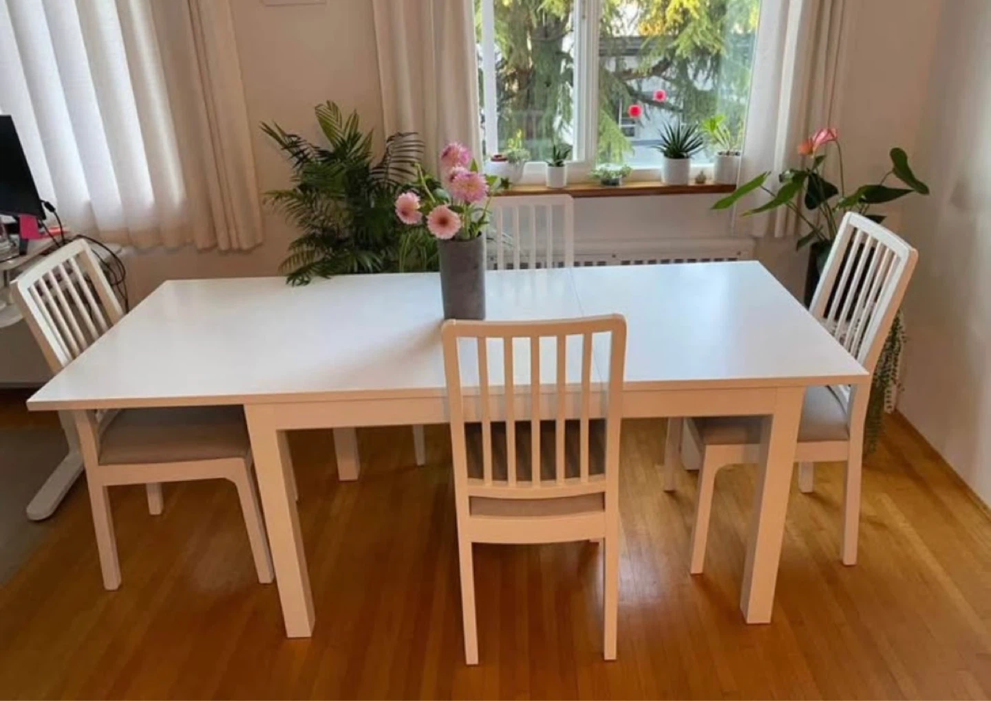 Can deliver—Ikea extendable table with 4 or 6 chairs