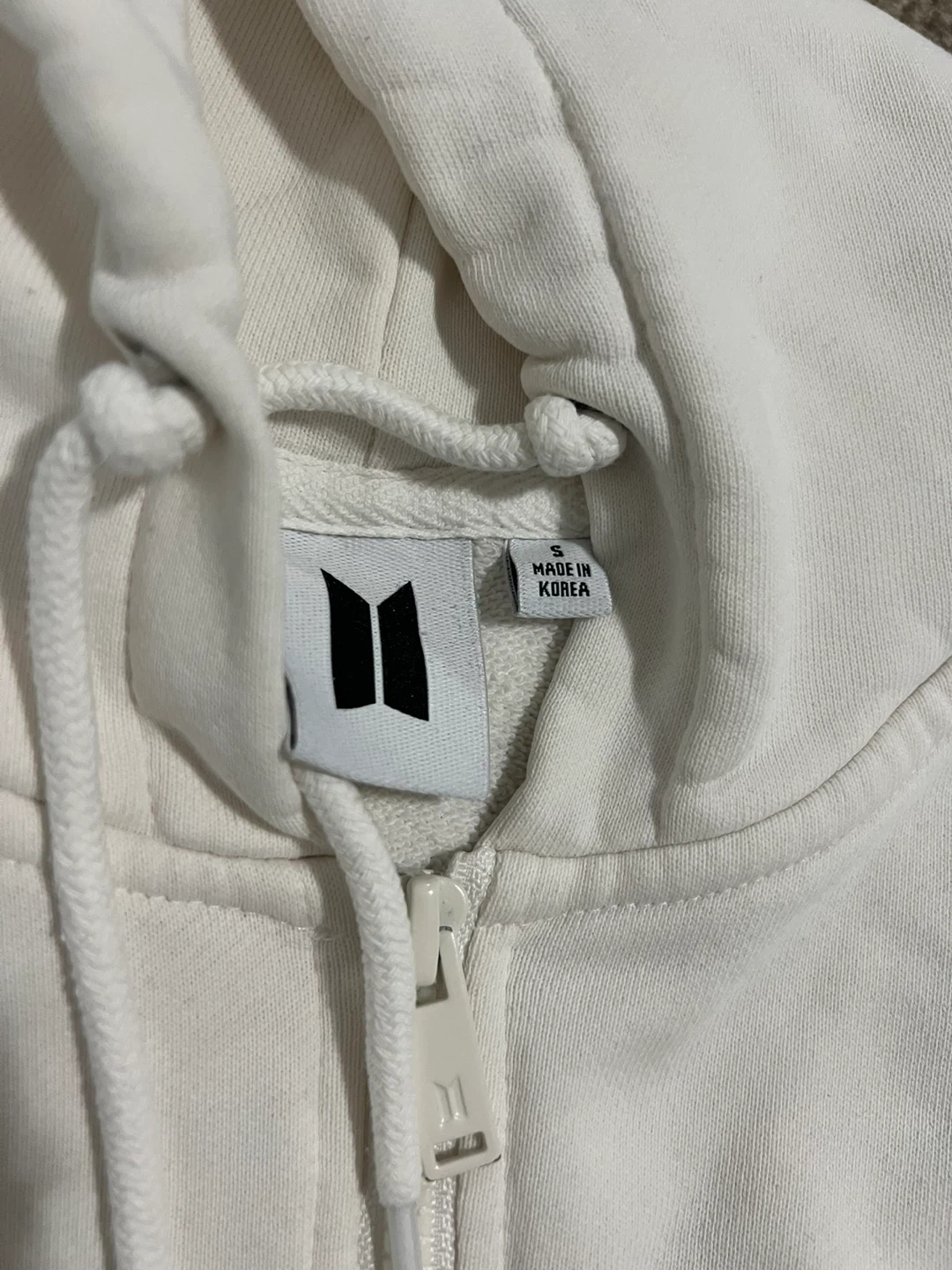 BTS Sowoozoo Hoodie Size S - photo 5