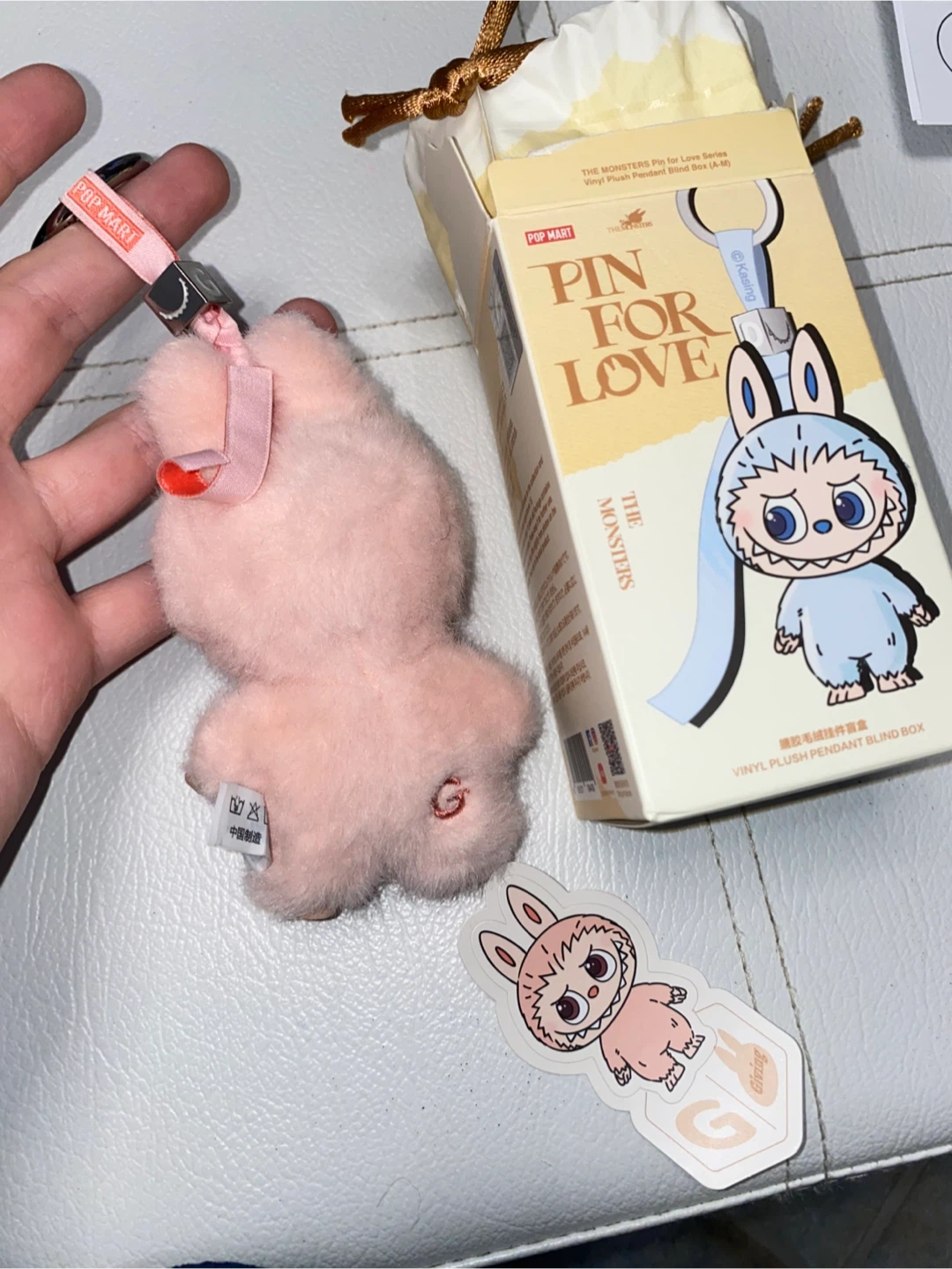 Labubu Pin for Love “G” - photo 3