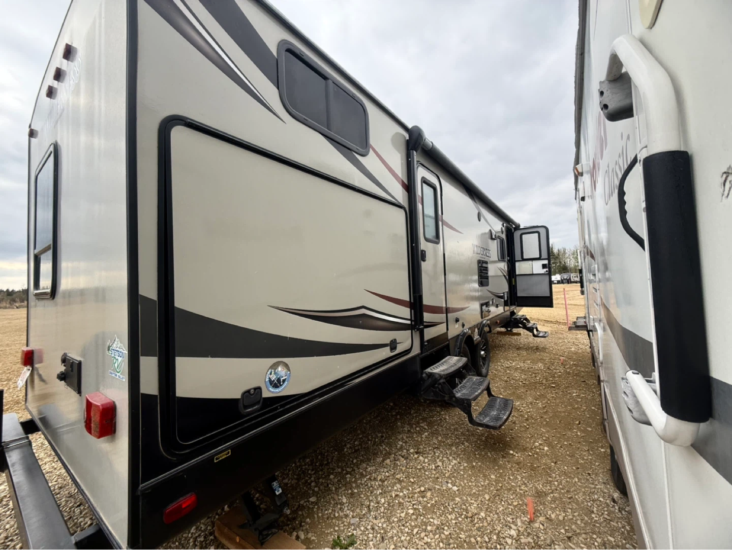 2015 Wilderness RV Trailer - photo 2