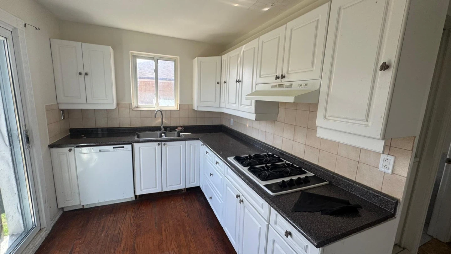 3 bedroom bungalow for rent - photo 5