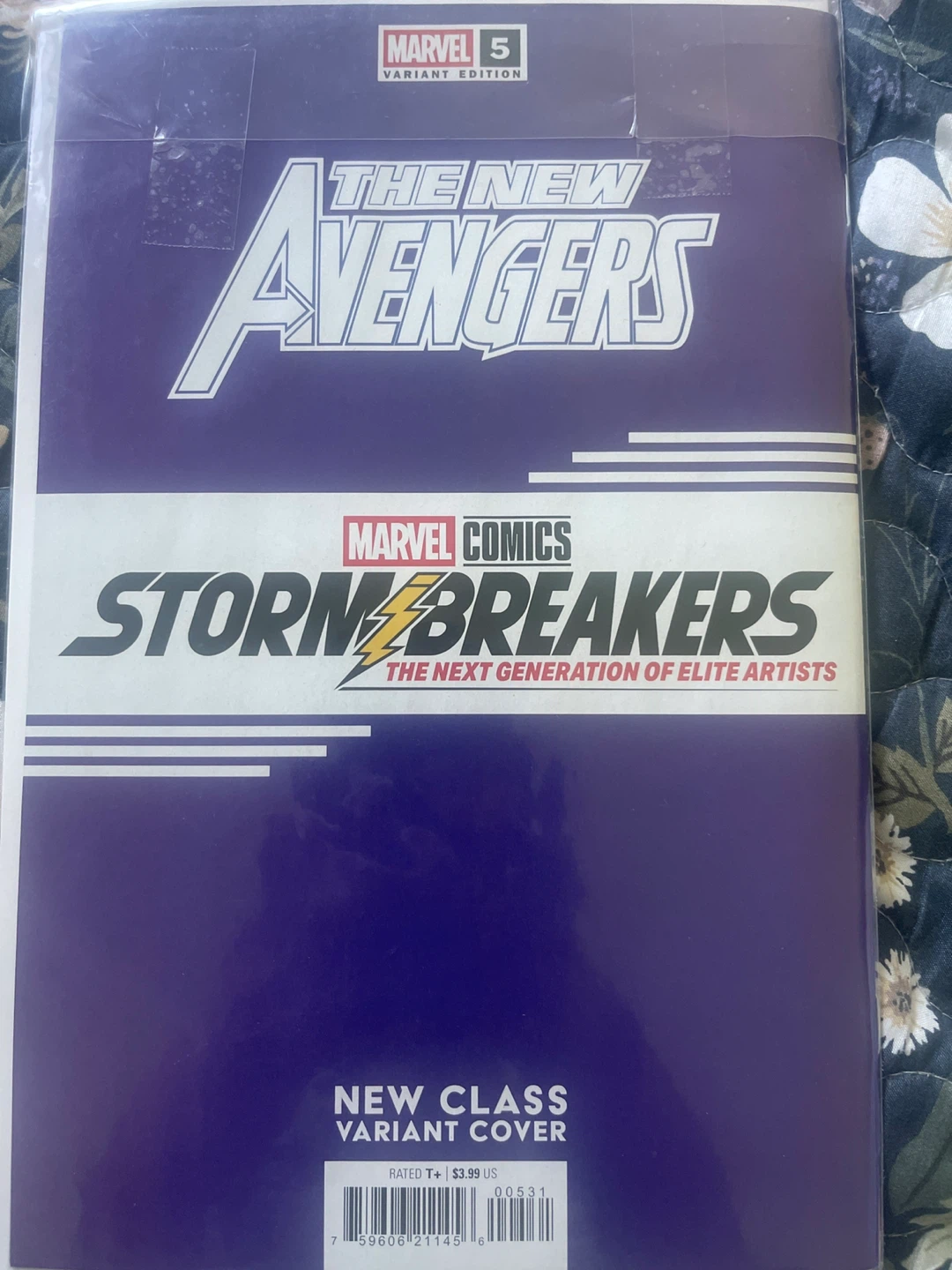The New Avengers #5 Variant Cover Comic Book - photo 2