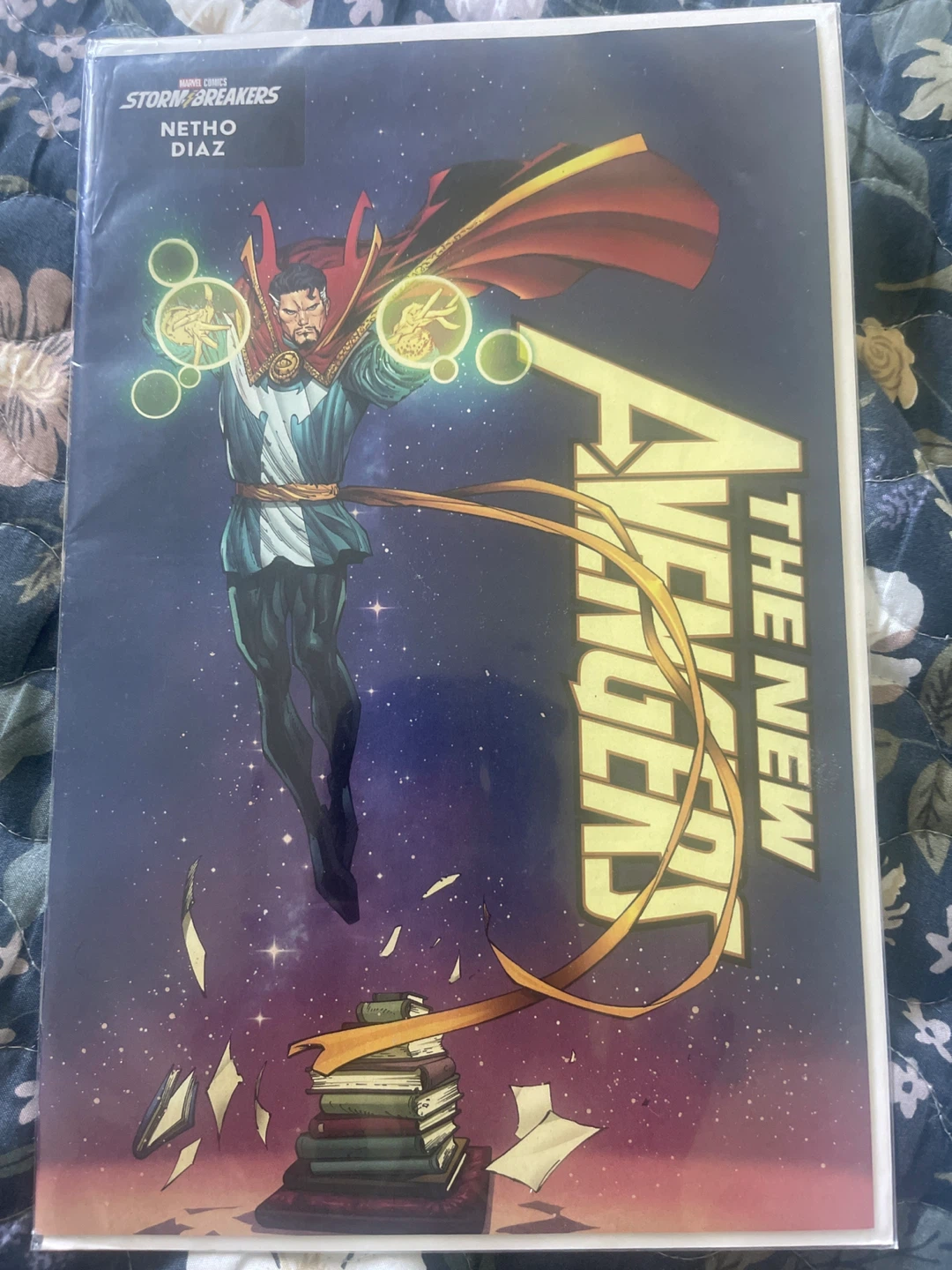The New Avengers #5 Variant Cover Comic Book