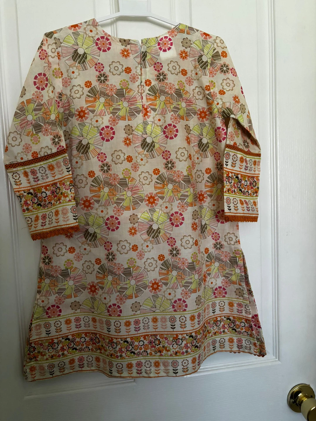 Bakar Fashion embroidered kurta with shalwar and dupatta - photo 3
