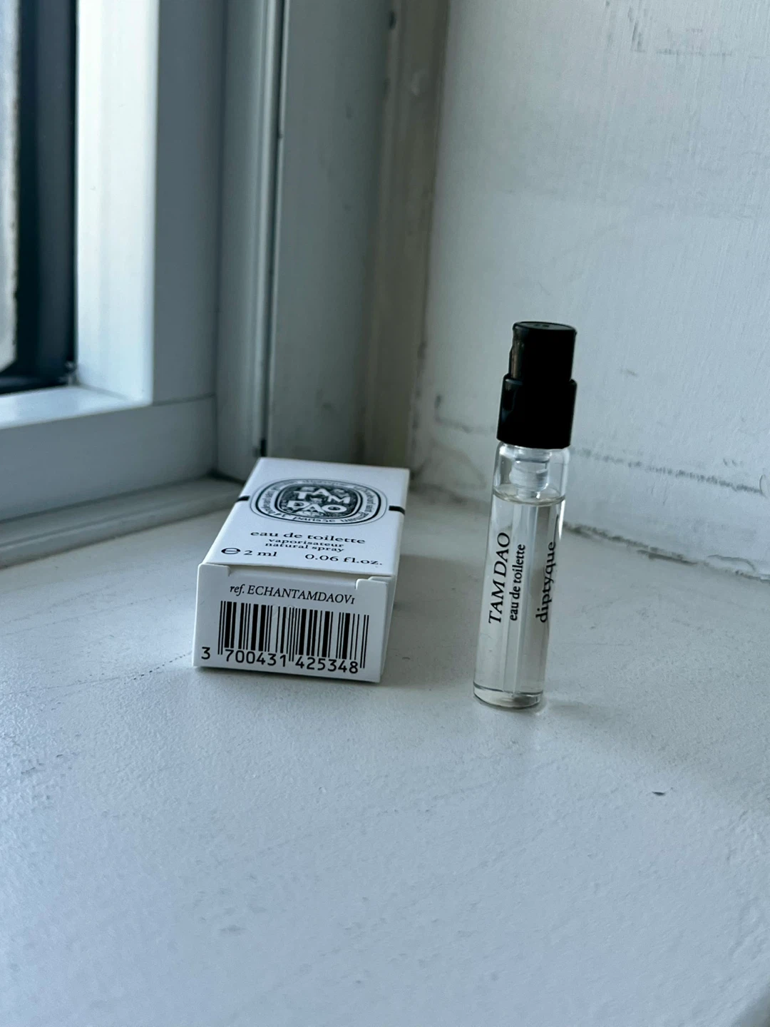 Diptyque Tam Dao 🌱 Eau de Toilette 2ml spray bottle - photo 3
