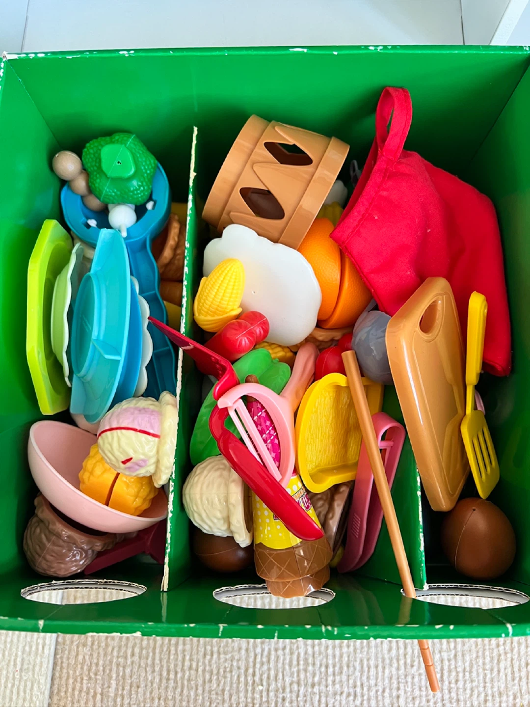 Hape Play Kitchen with Accessories - photo 2