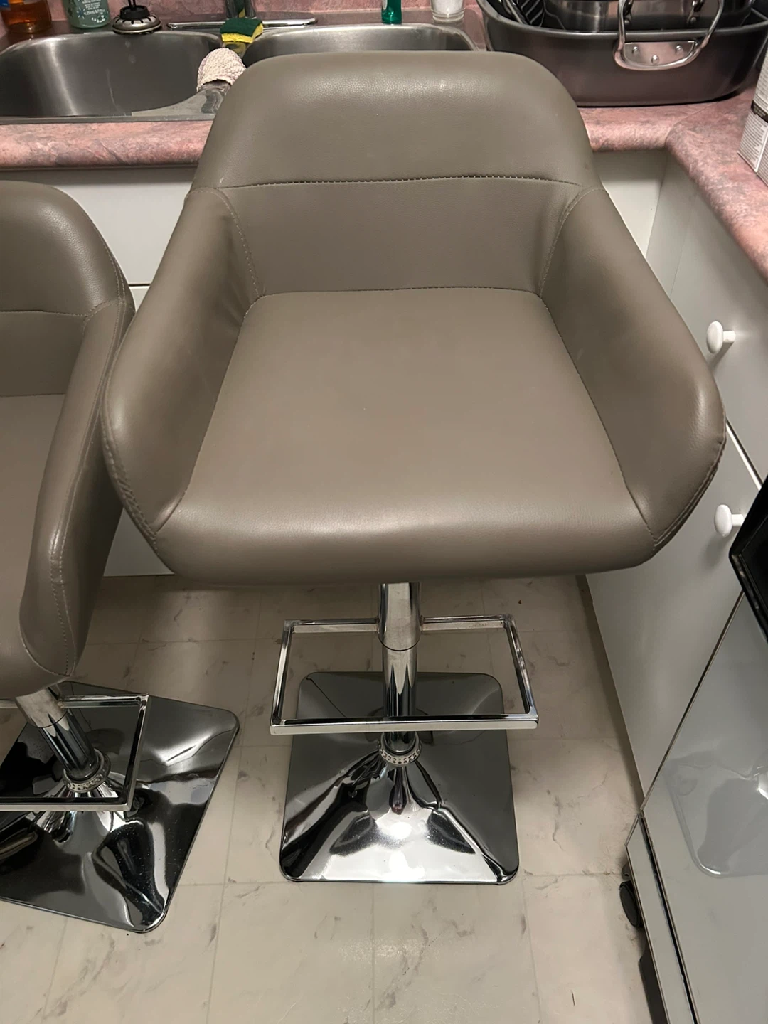 Set of 4 Bar Stools - Grey Faux Leather - photo 3