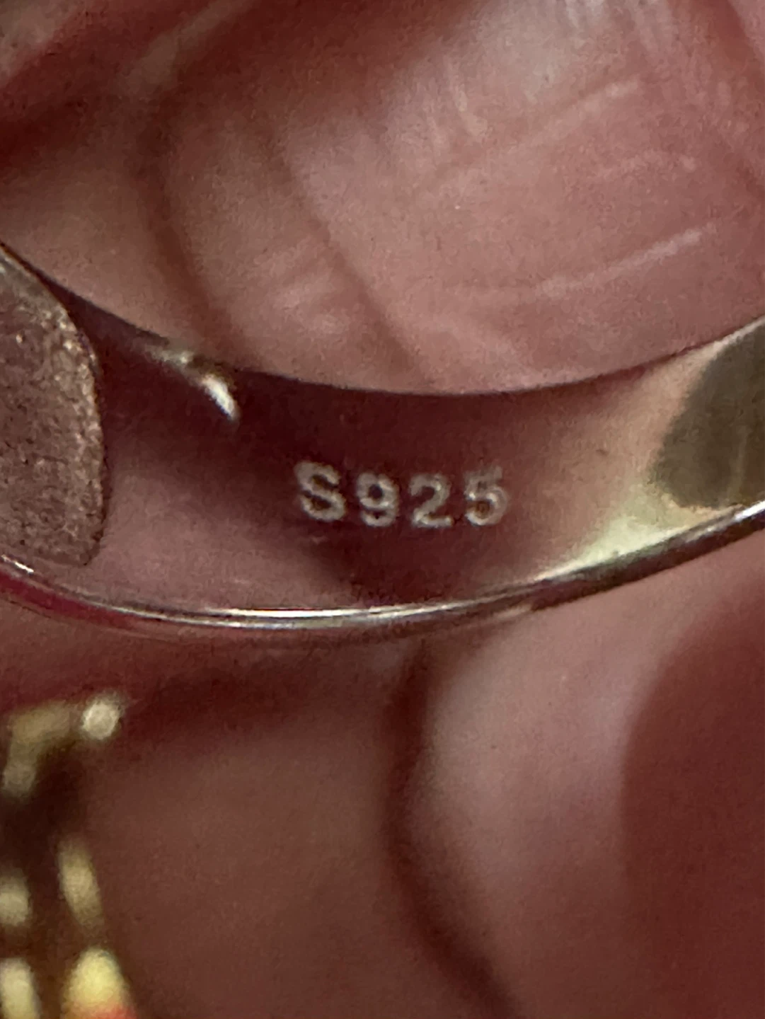 Gold Tone Ring Size 7 with Clear Baguette Stones - photo 4
