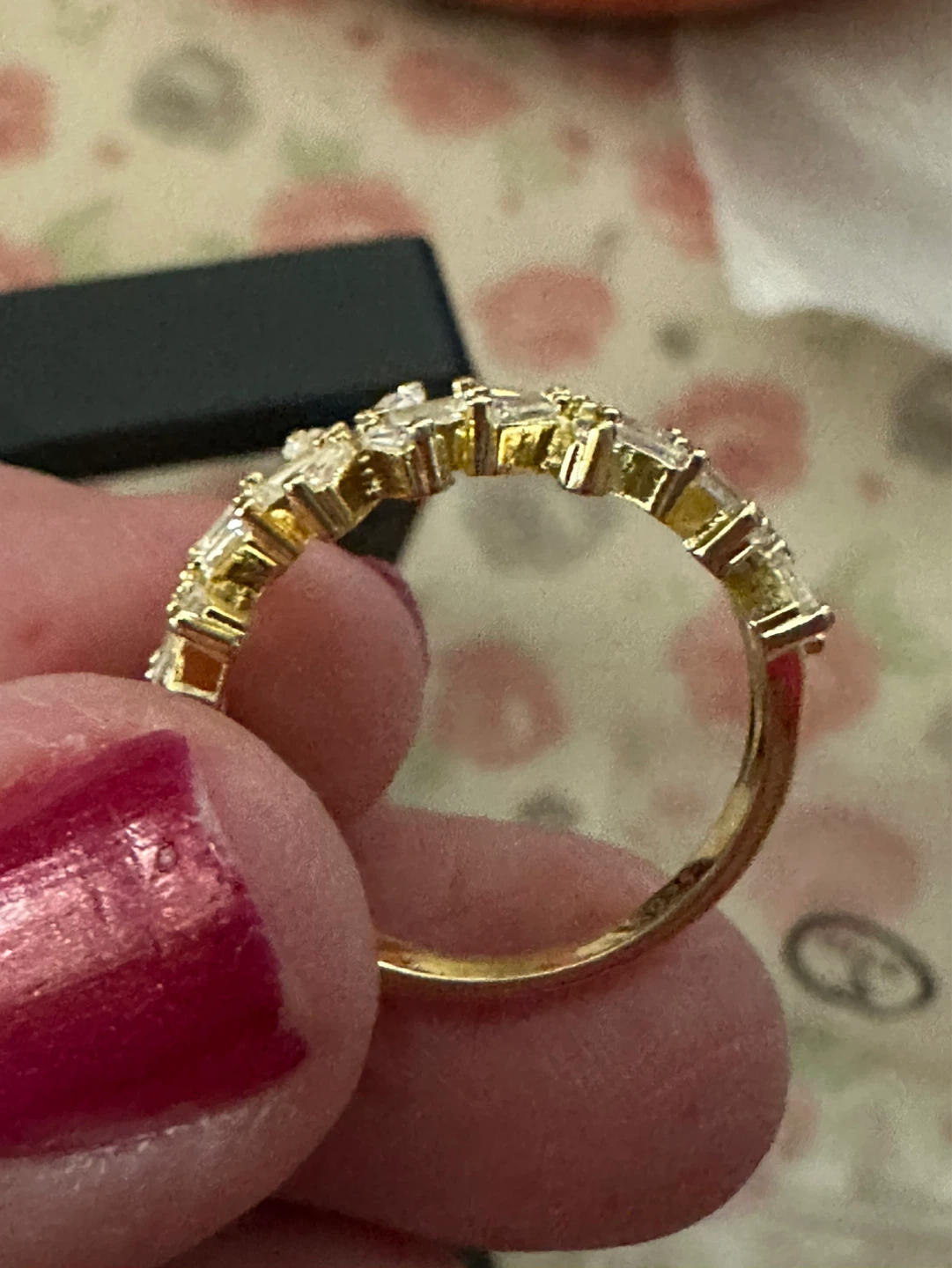Gold Tone Ring Size 7 with Clear Baguette Stones - photo 3