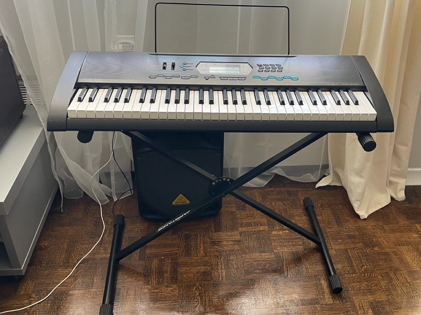 Casio CTK-2100 Beginner Practice Piano - FREE Stand - photo 2