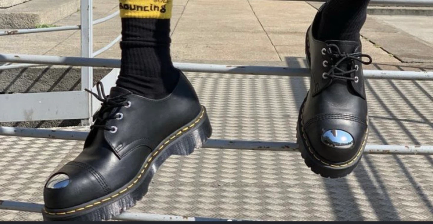 Dr. Martens Black Leather Cap Toe Oxford Shoes - photo 3
