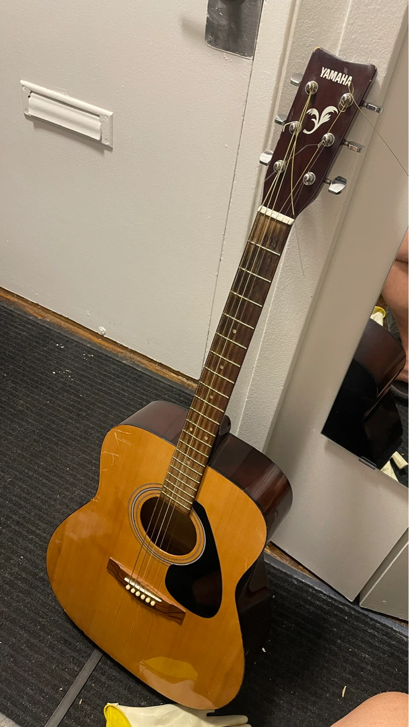 Yamaha guitar with FREE Case and Stand