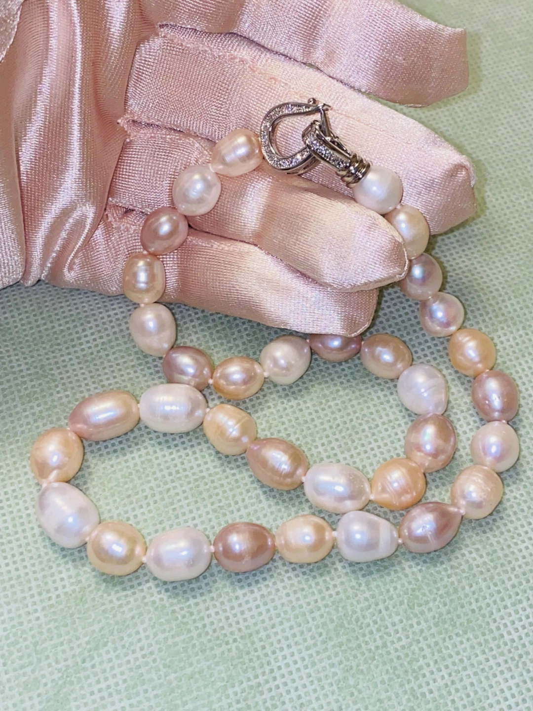 Freshwater Pearl Necklace - 17" Length with Gold Plated Clasp - photo 5