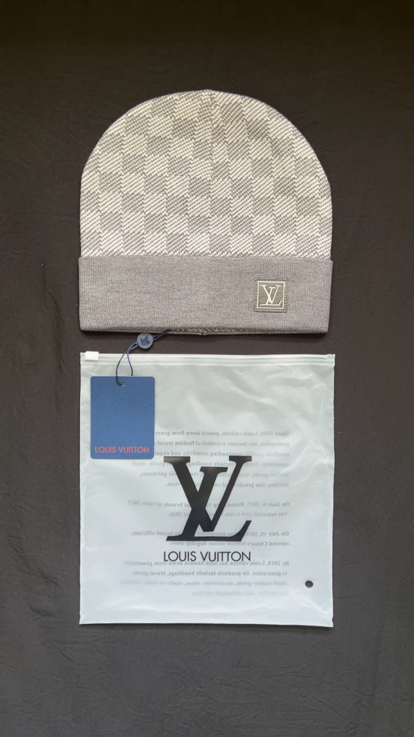 LV Beanie (Grey)