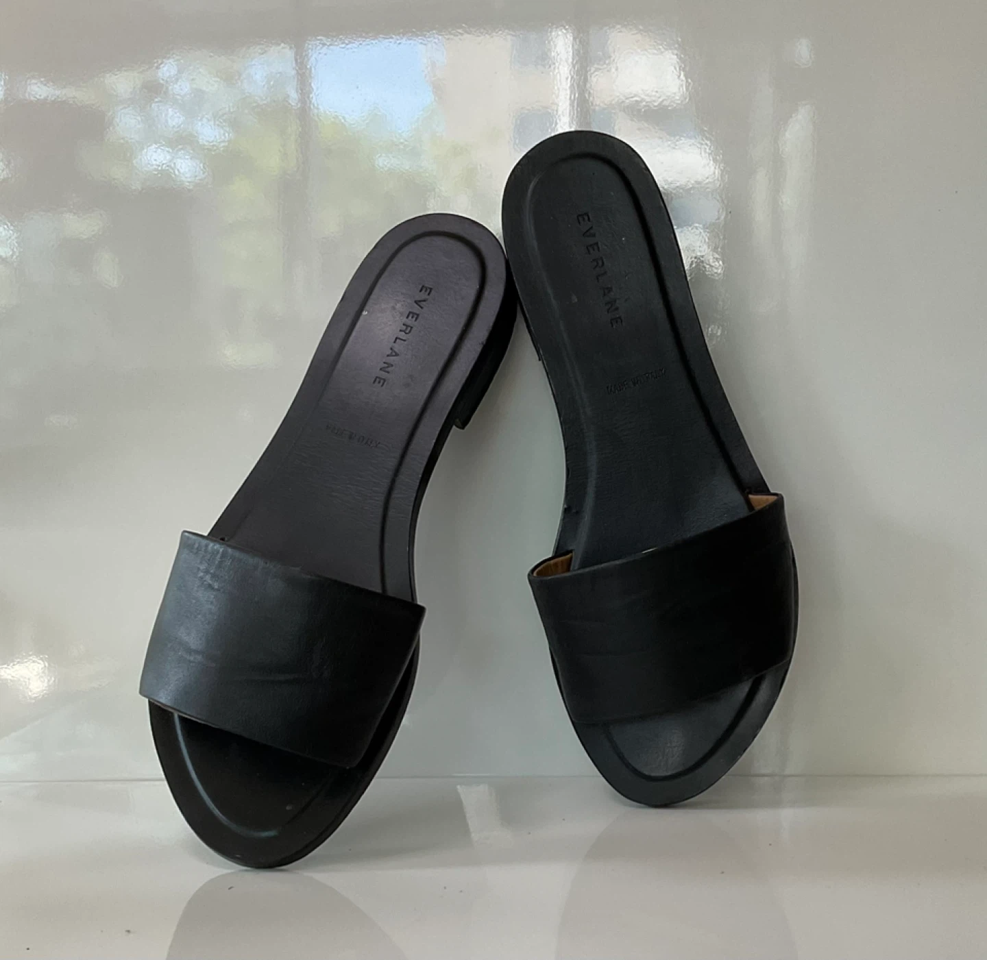 Everlane Black Leather Slide Sandals Size 8.5