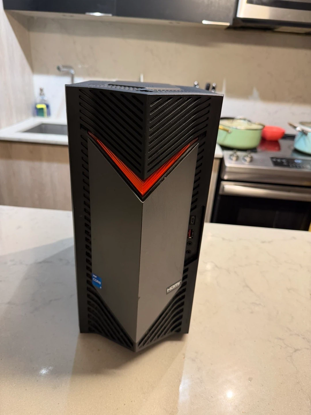 Acer Nitro 50 Gaming PC - photo 4