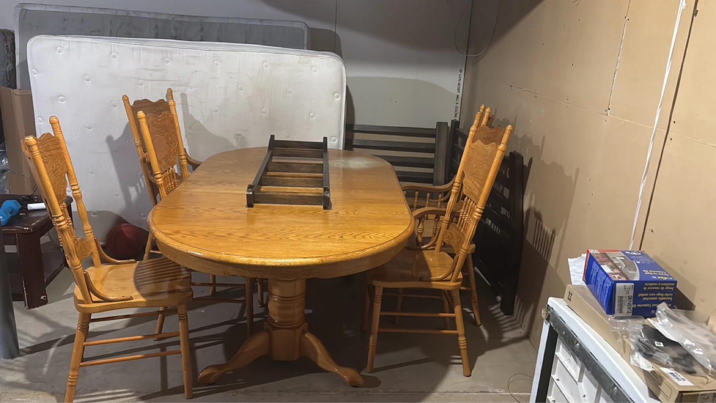 Dining Table with 4 Chairs - photo 2