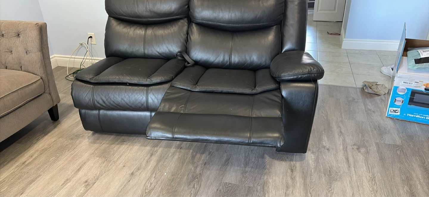 Black Leather Sectional Reclining Sofa with Cup Holders - photo 5