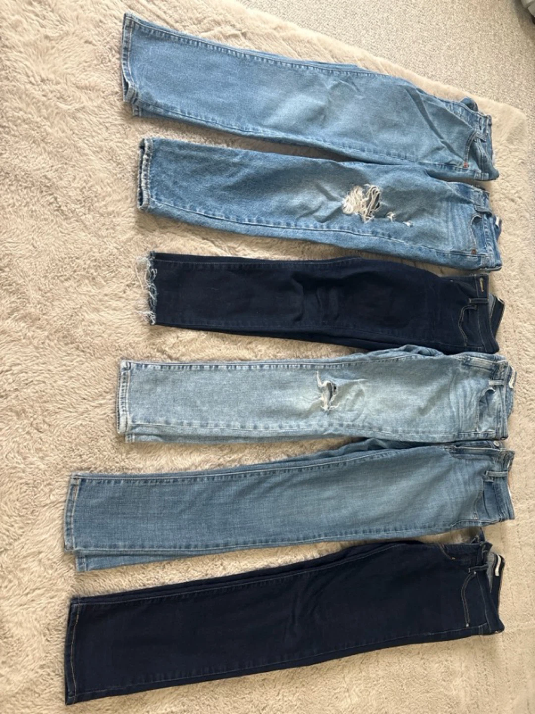 Bundle of Levi’s jeans 6 pairs of women's jeans