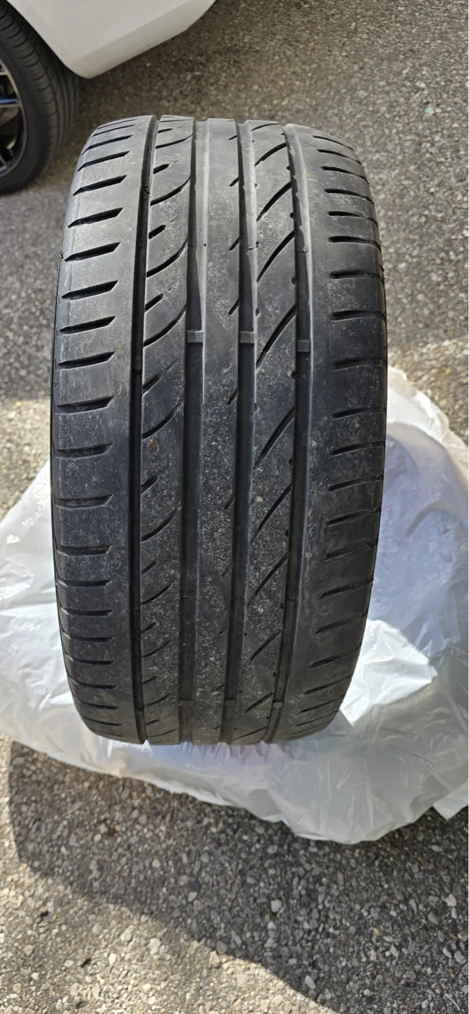 Used Tire 245/40ZR18 97W XL - photo 2