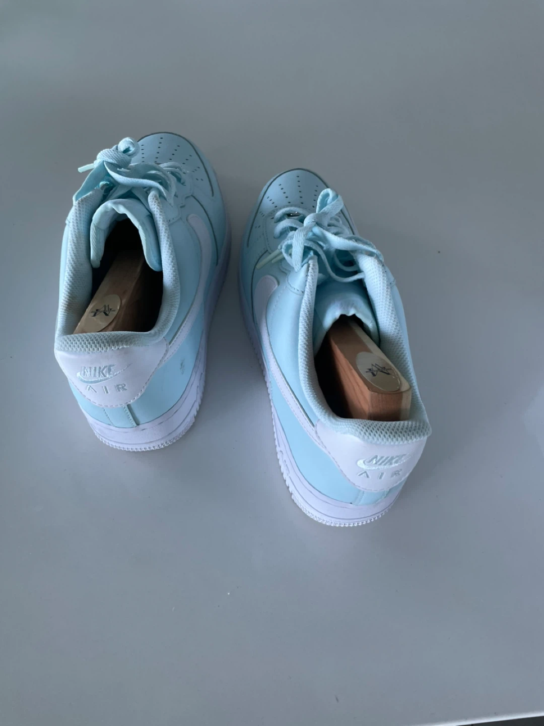 Nike Air Force 1 Low Light Blue Sneakers size 10.5 - photo 2
