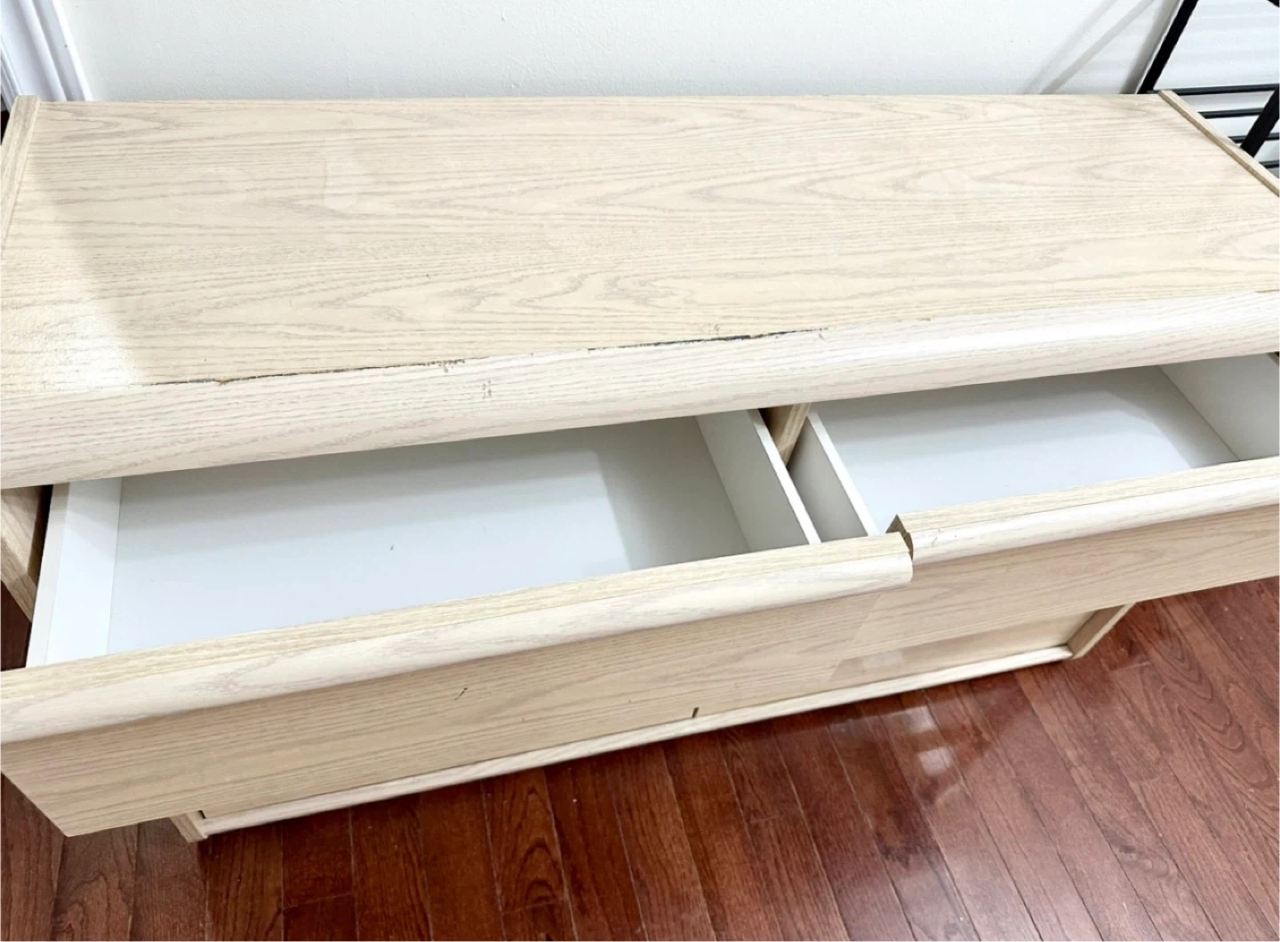 Light Wood Dresser with 6 Drawers - photo 2