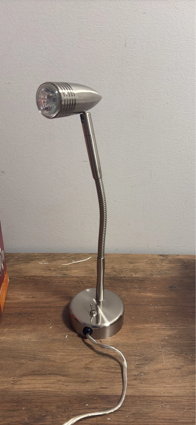 New Portfolio Halogen Flex Arm Lamp - photo 2