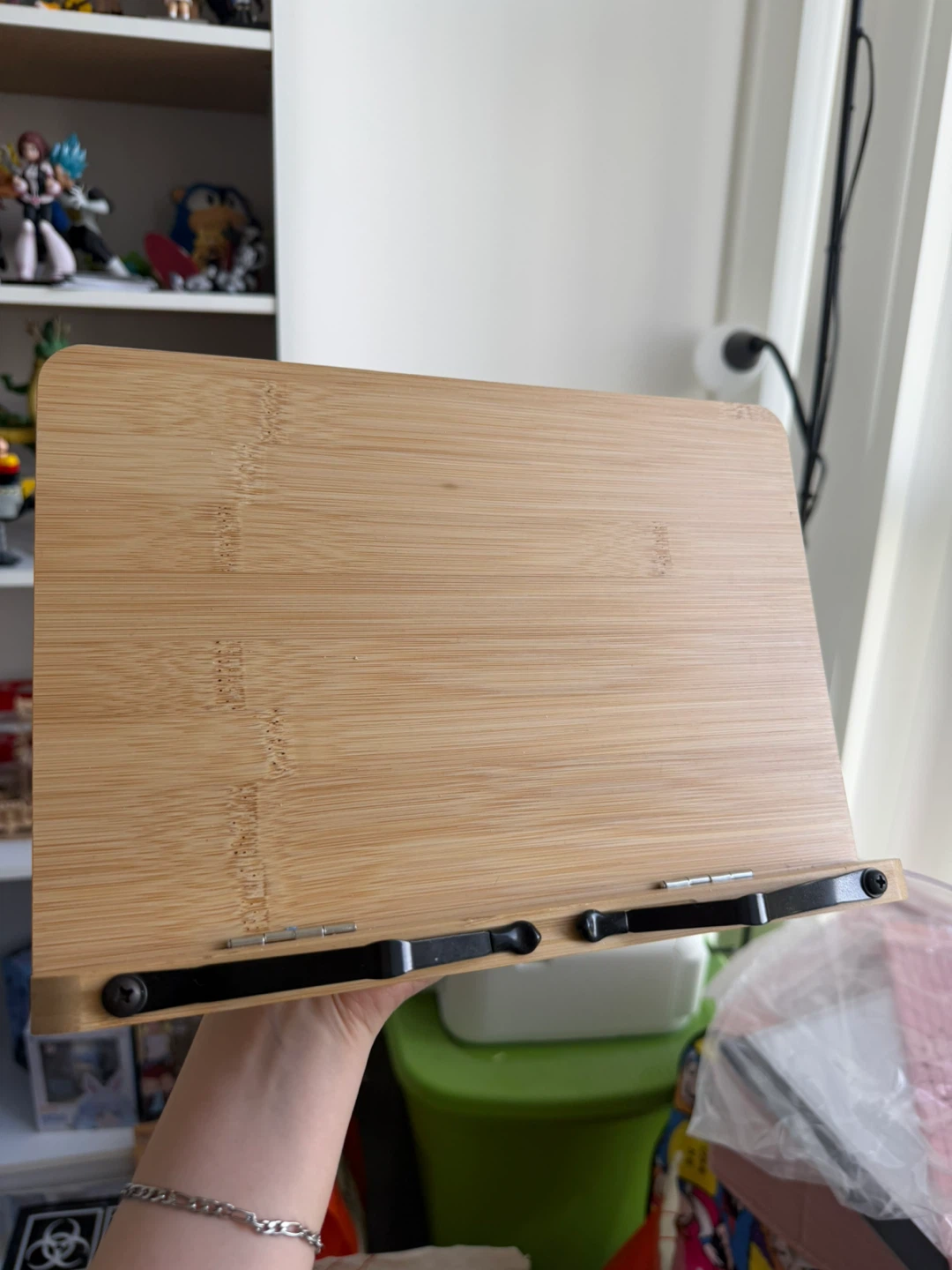 Bamboo book stand