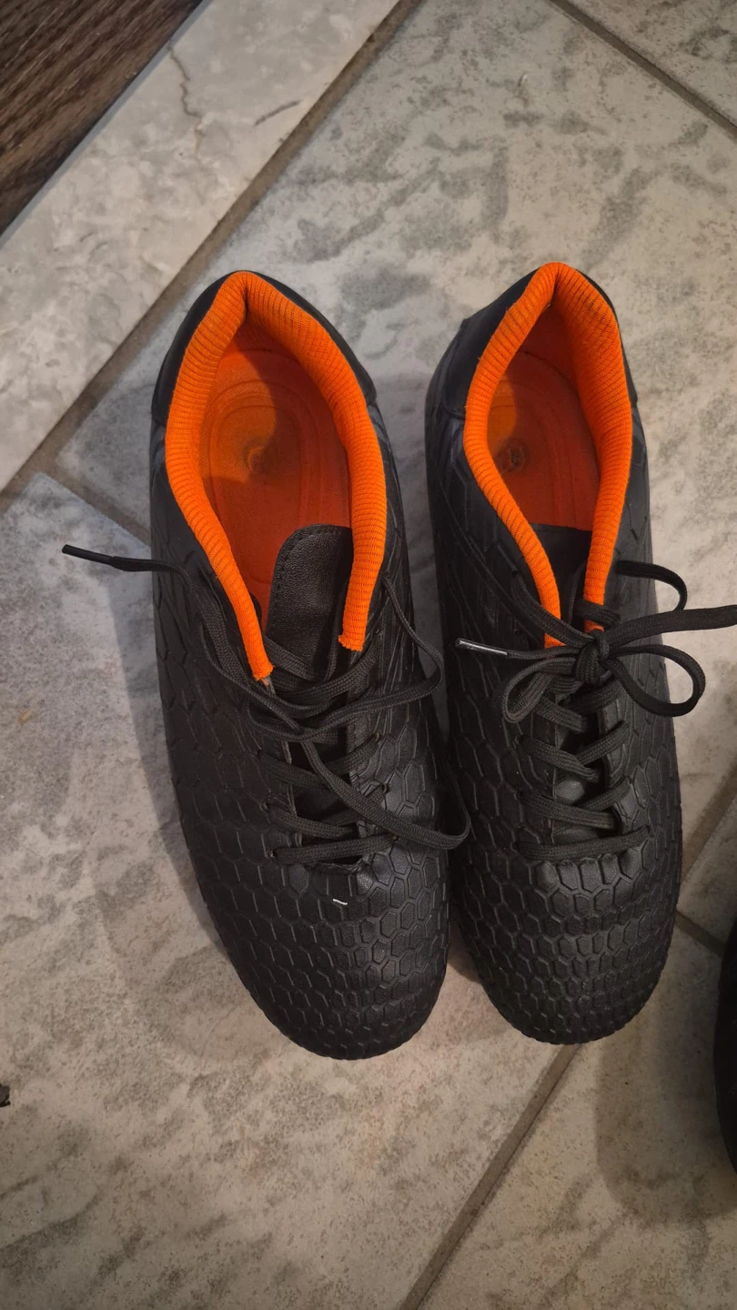 Black Soccer Cleats size 9
