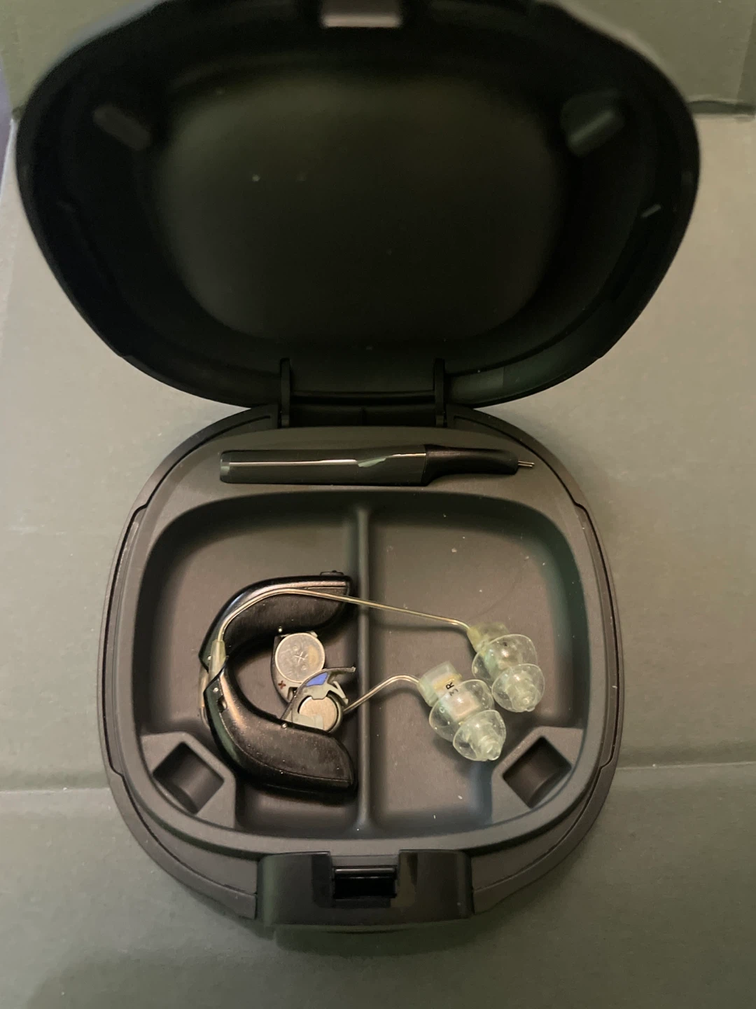 Oticon Hearing Aid with Remote Control - photo 2