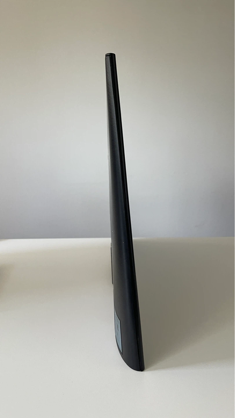 Samsung 27 inch monitor - no screen crack and no dead pixel - photo 2