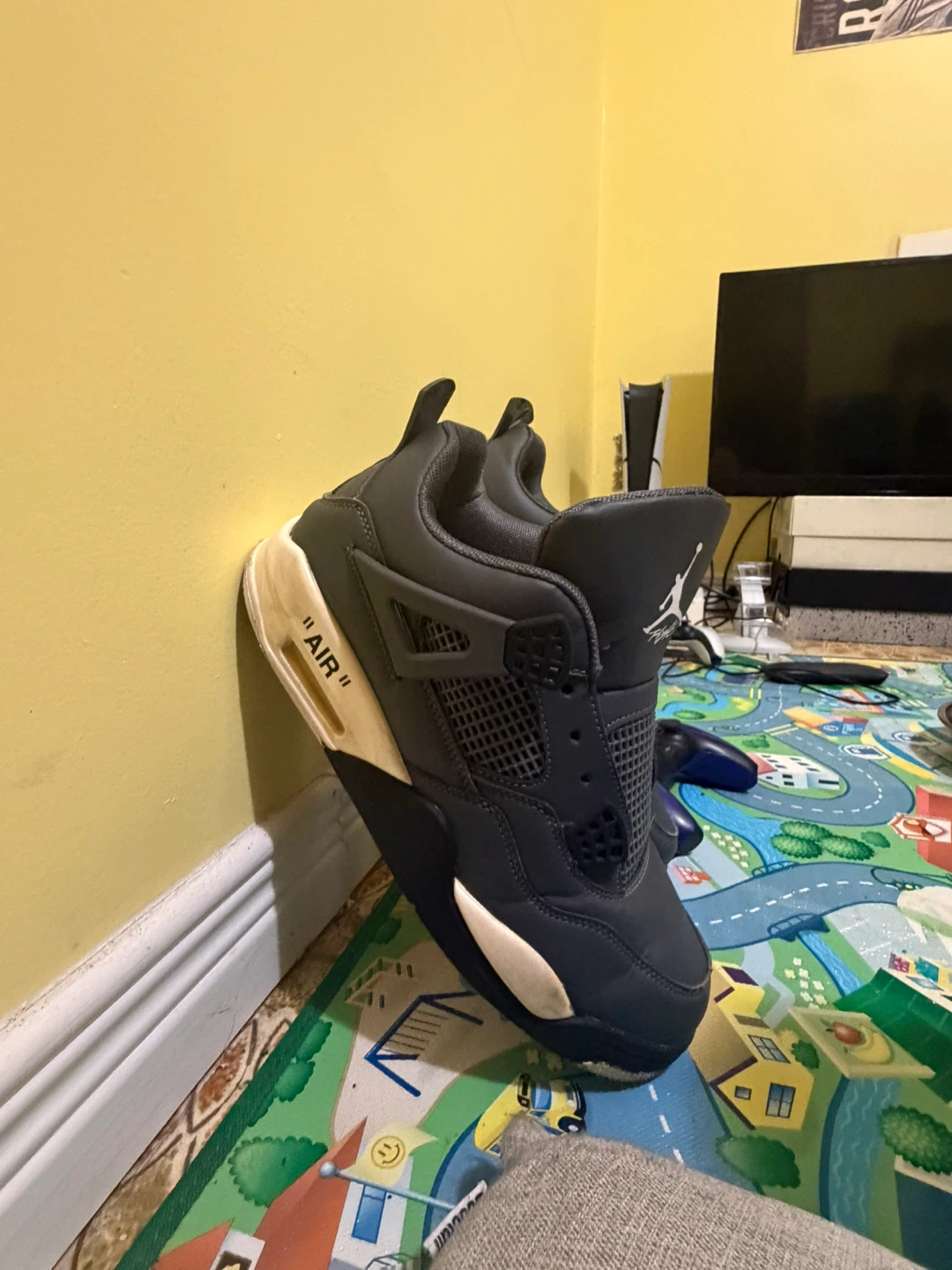 Air Jordan 4 Retro Off-White