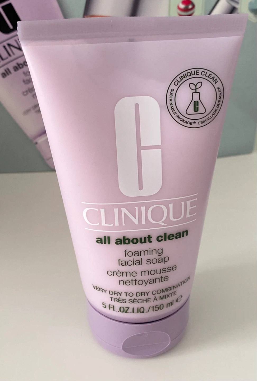 Clinique Day to Night Skin Care Set - photo 4