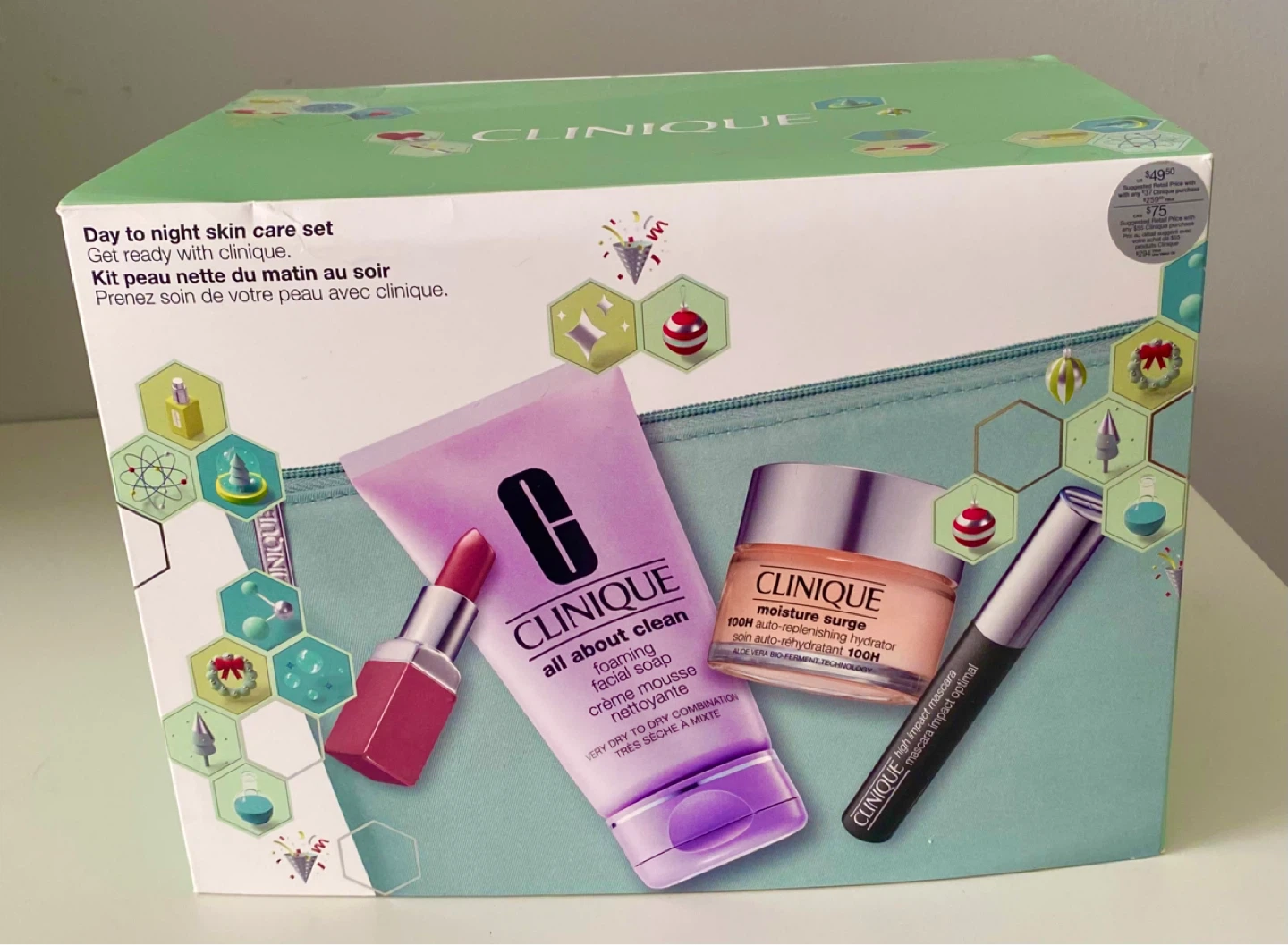 Clinique Day to Night Skin Care Set - photo 2