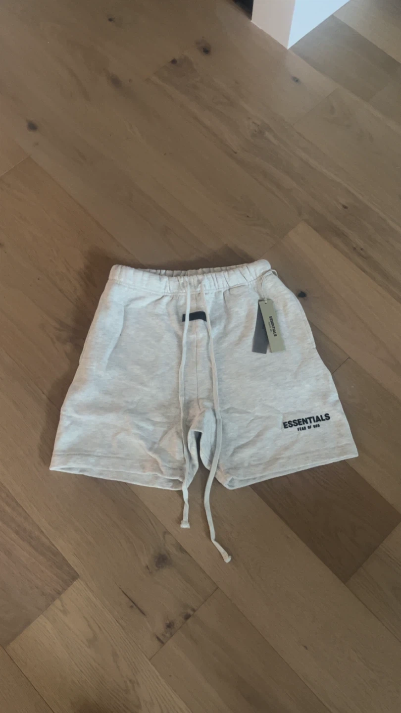 ESSENTIALS Fear of God Grey Sweat Shorts